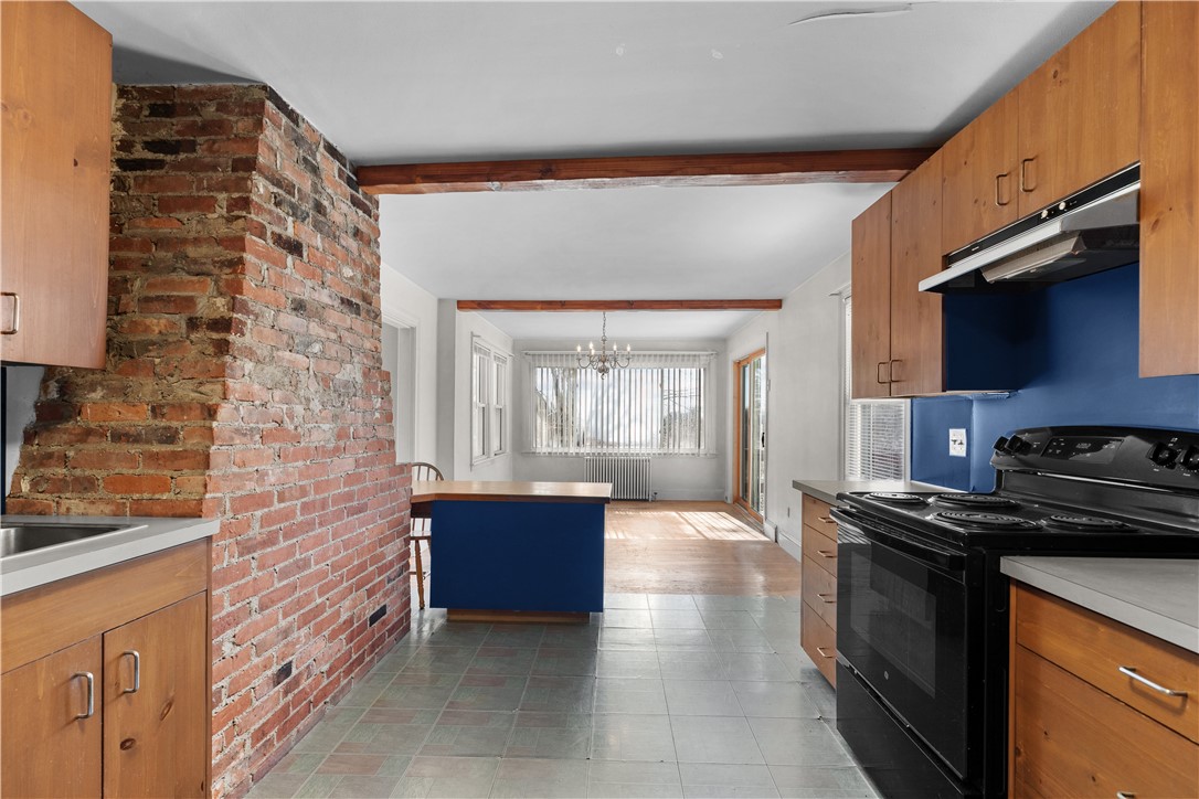 93 Third Beach Road