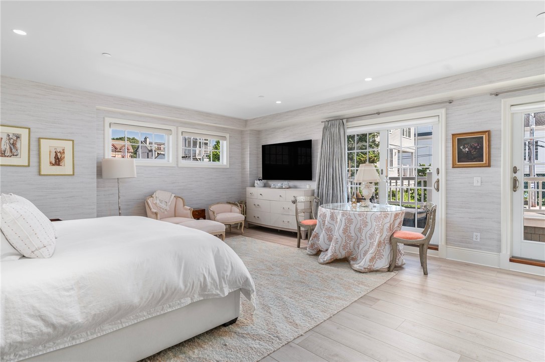 24 Brown and Howard Wharf 301