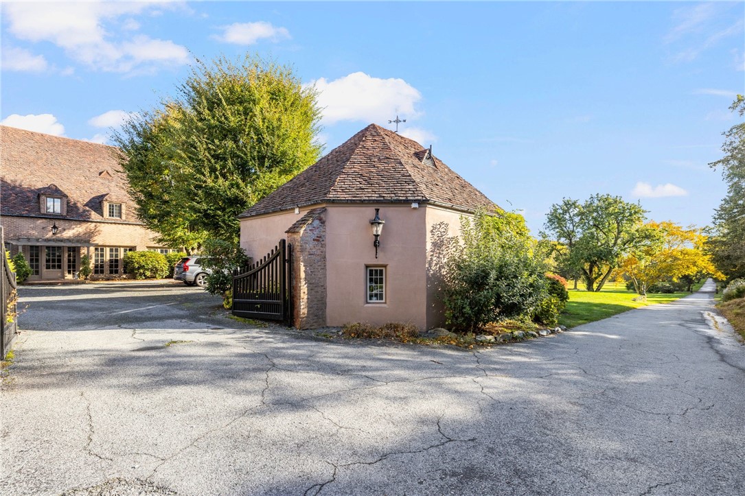 216 Gray Craig Road 2