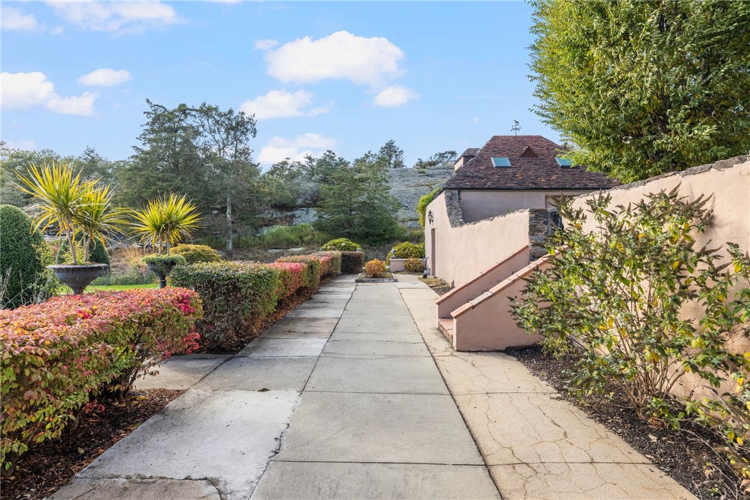 216 Gray Craig Road 2