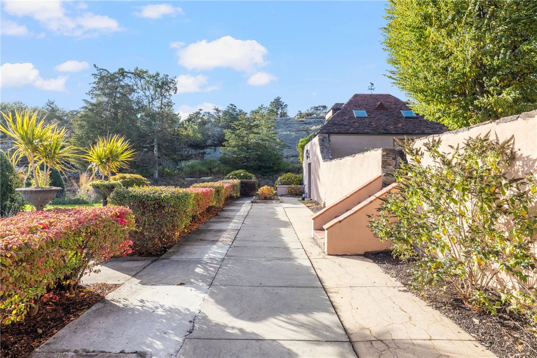 216 Gray Craig Road 2