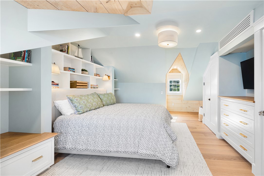 96 Washington Street