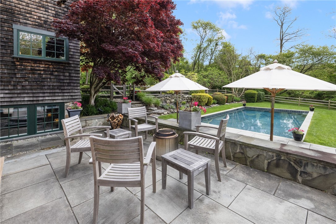 56 Summerfield Lane