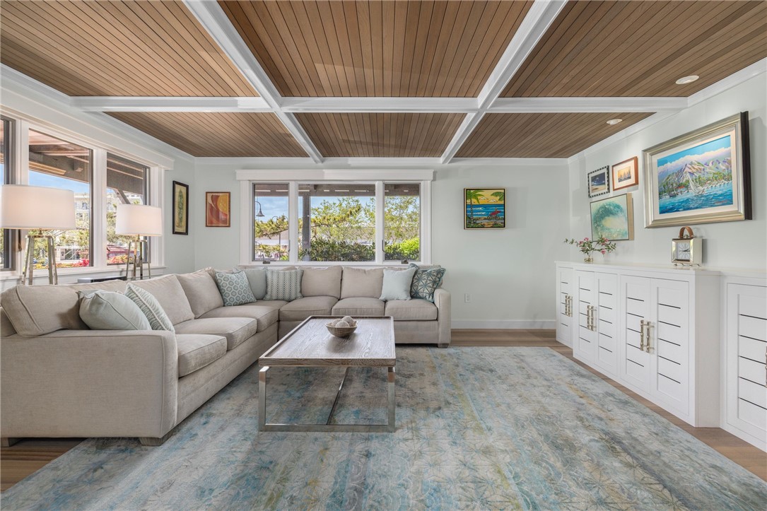 308 Swans Wharf Row