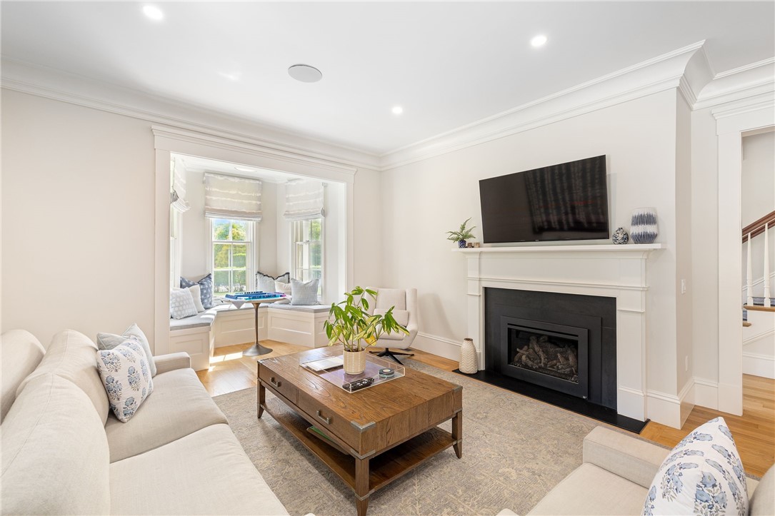 29 Greenough Place