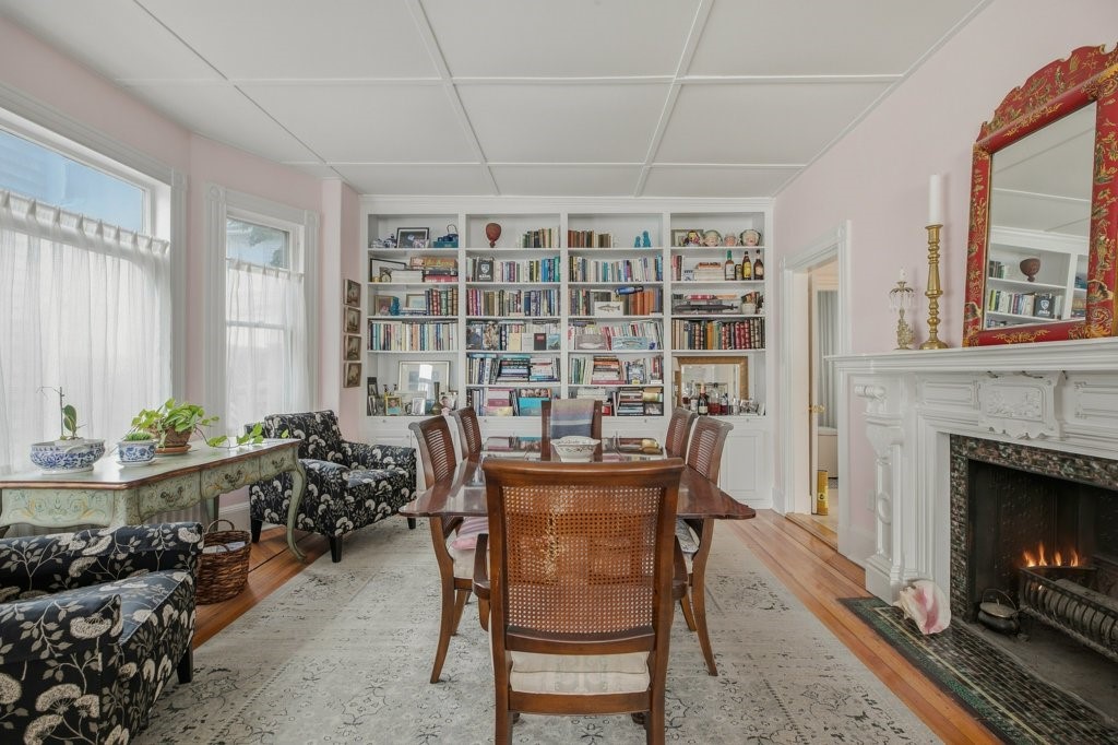 14 Mann Avenue