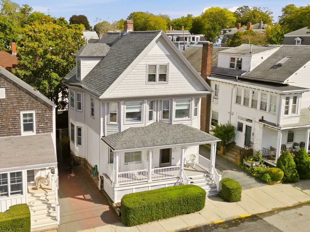 14 Mann Avenue