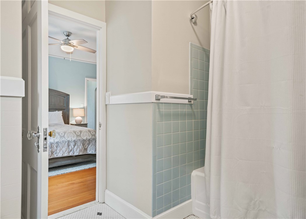 112 Esplanade