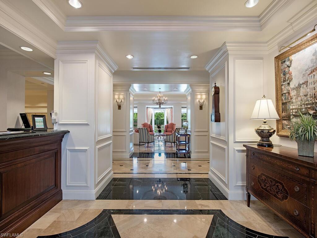 7425 Pelican Bay BLVD # 605