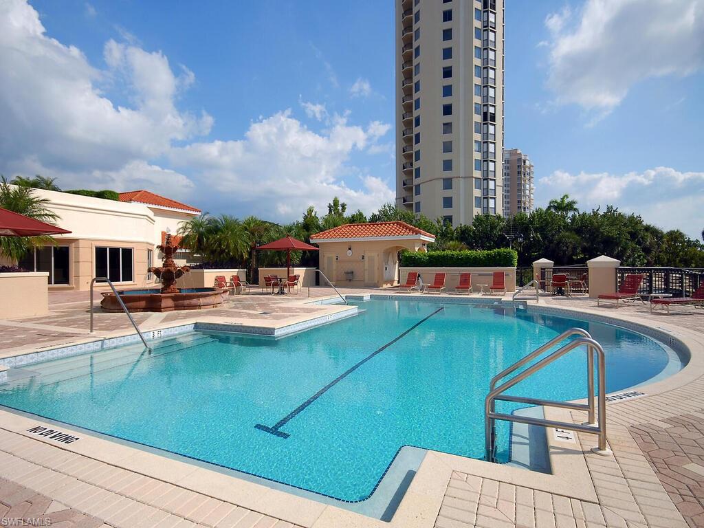 7425 Pelican Bay BLVD # 605