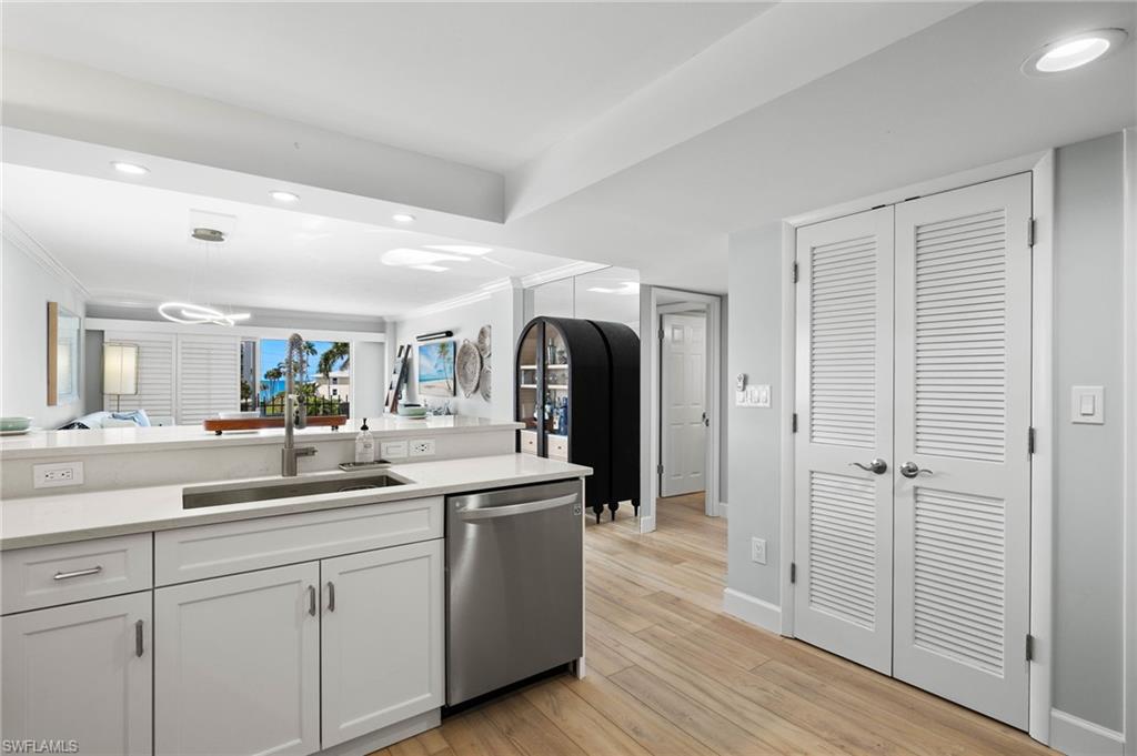 2150 Gulf Shore BLVD N # 309
