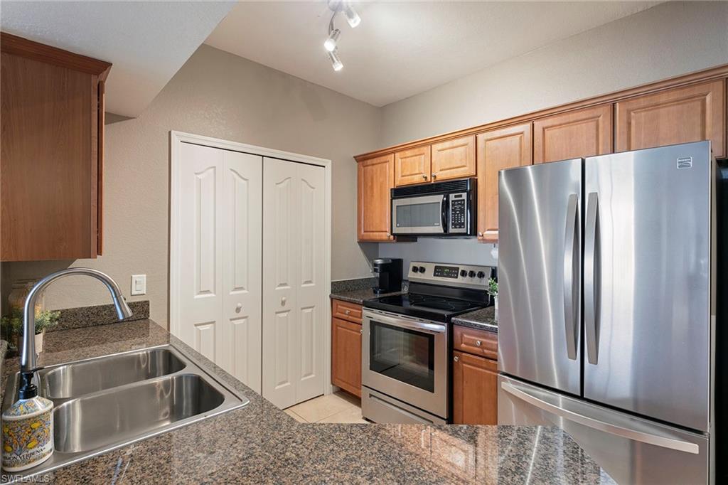 12990 Positano CIR # 204