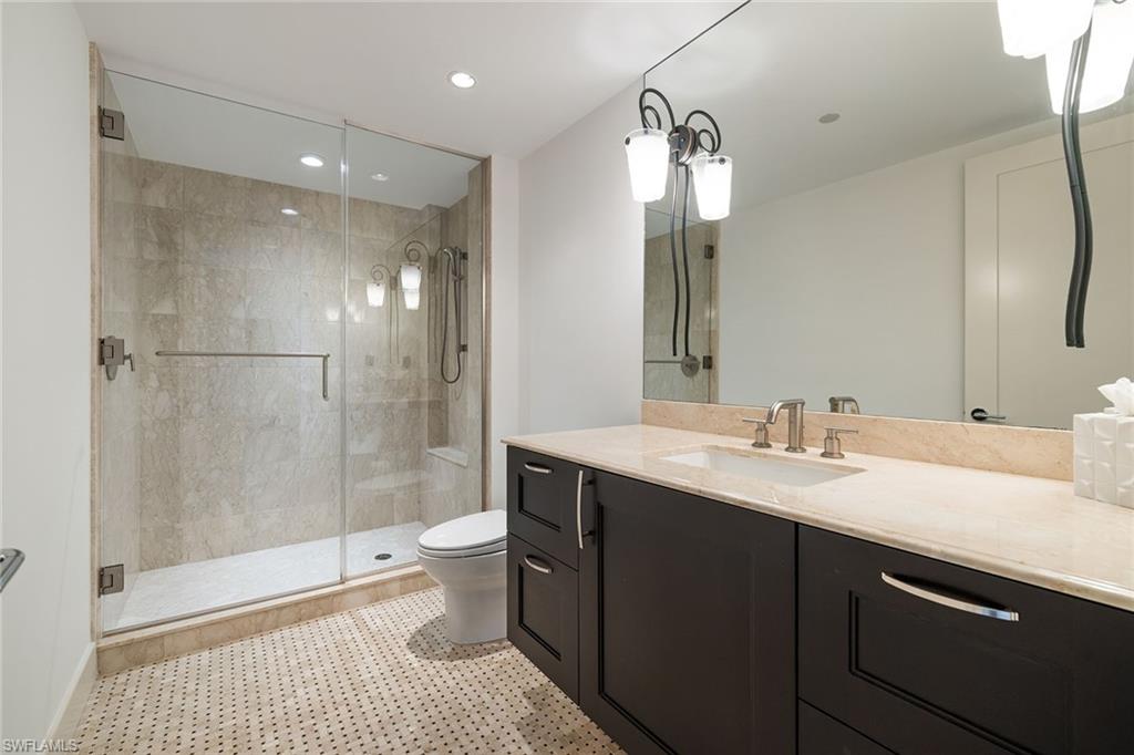 11125 Gulf Shore DR # 405