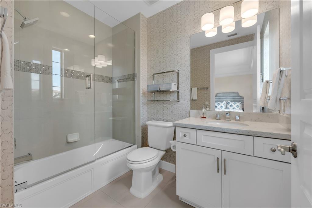 2739 Tiburon BLVD E 302