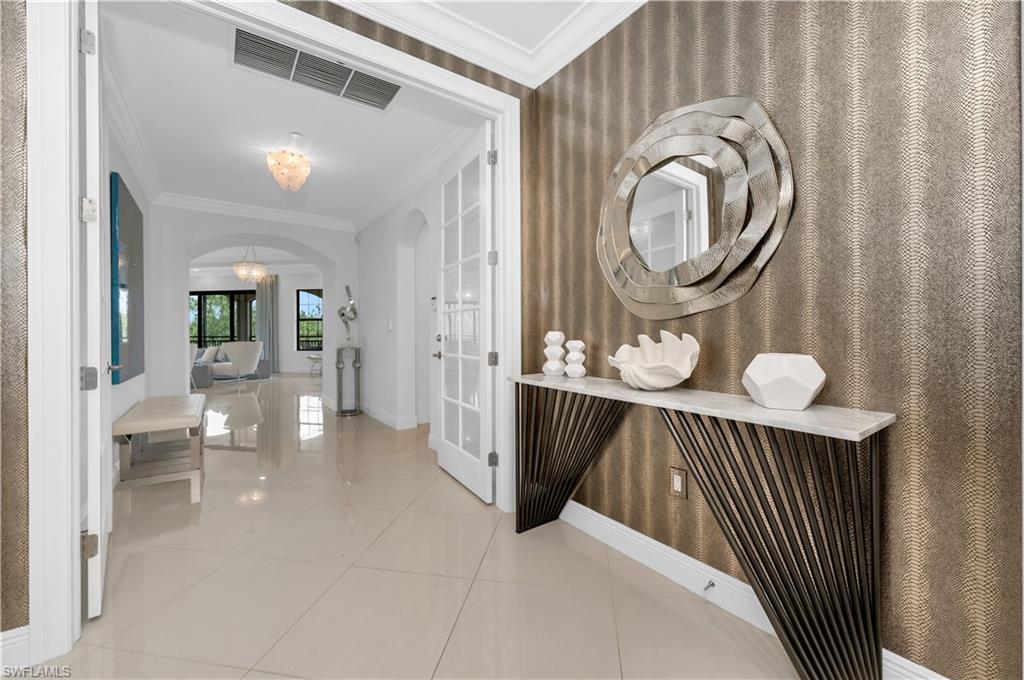 2739 Tiburon BLVD E 302