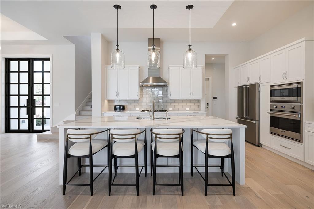 16776 Enclave CIR