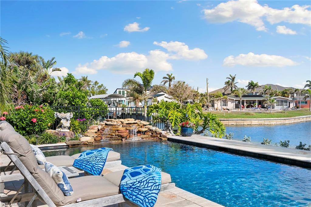 7 Glenview Manor Drive