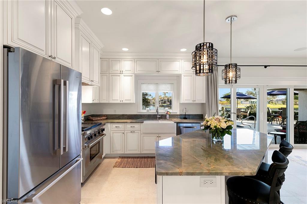 7 Glenview Manor Drive