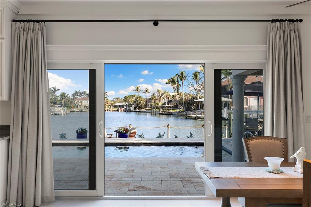 7 Glenview Manor Drive