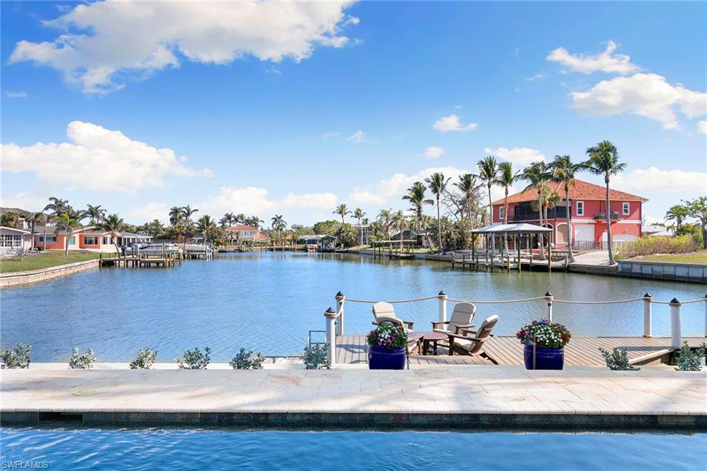 7 Glenview Manor Drive