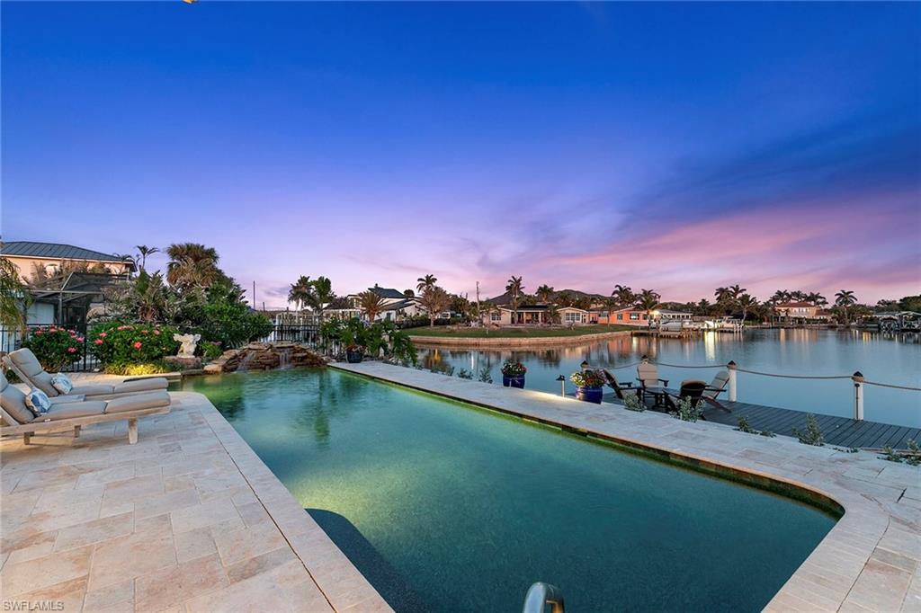 7 Glenview Manor Drive