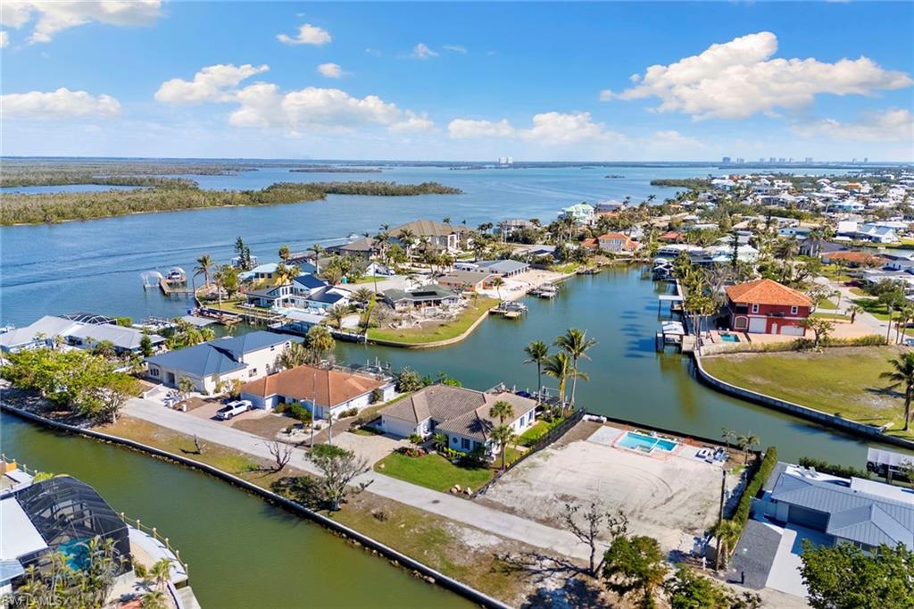 7 Glenview Manor Drive