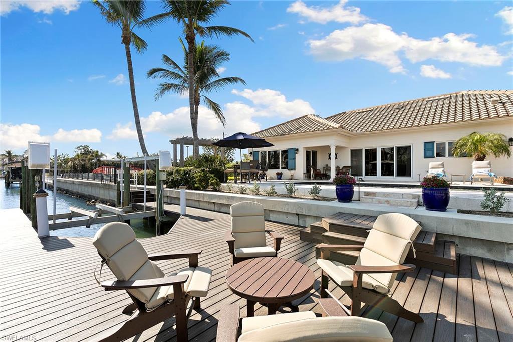 7 Glenview Manor Drive