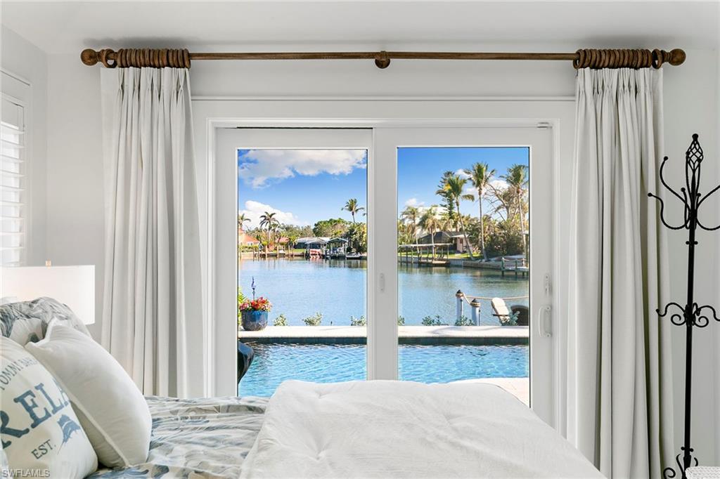 7 Glenview Manor Drive