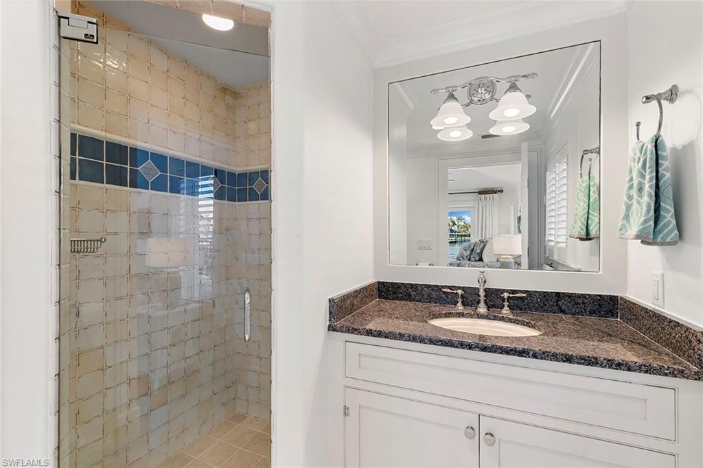 7 Glenview Manor Drive