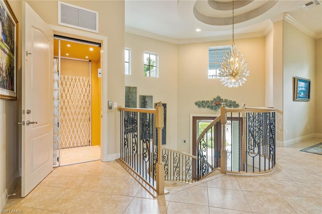 28560 Calabria CT 201