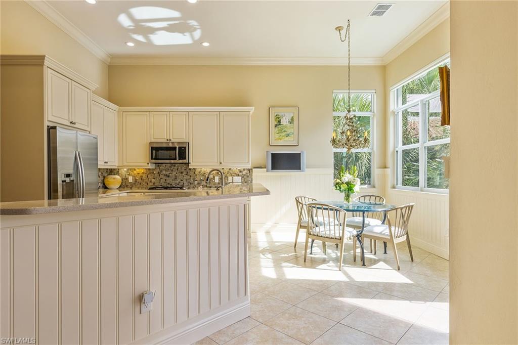 28560 Calabria CT 201