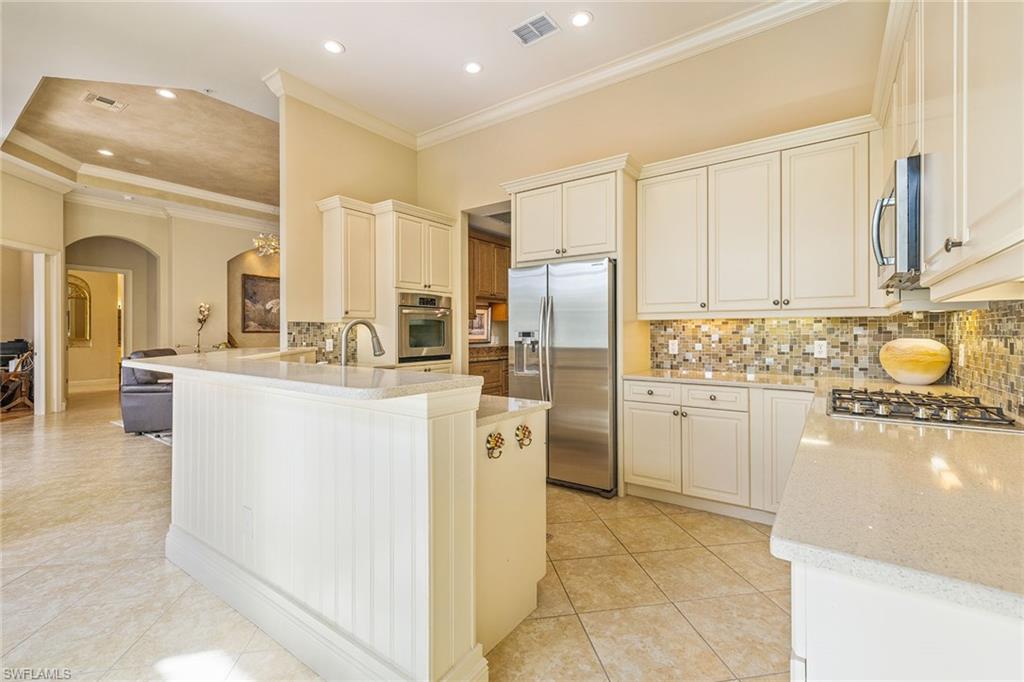 28560 Calabria CT 201
