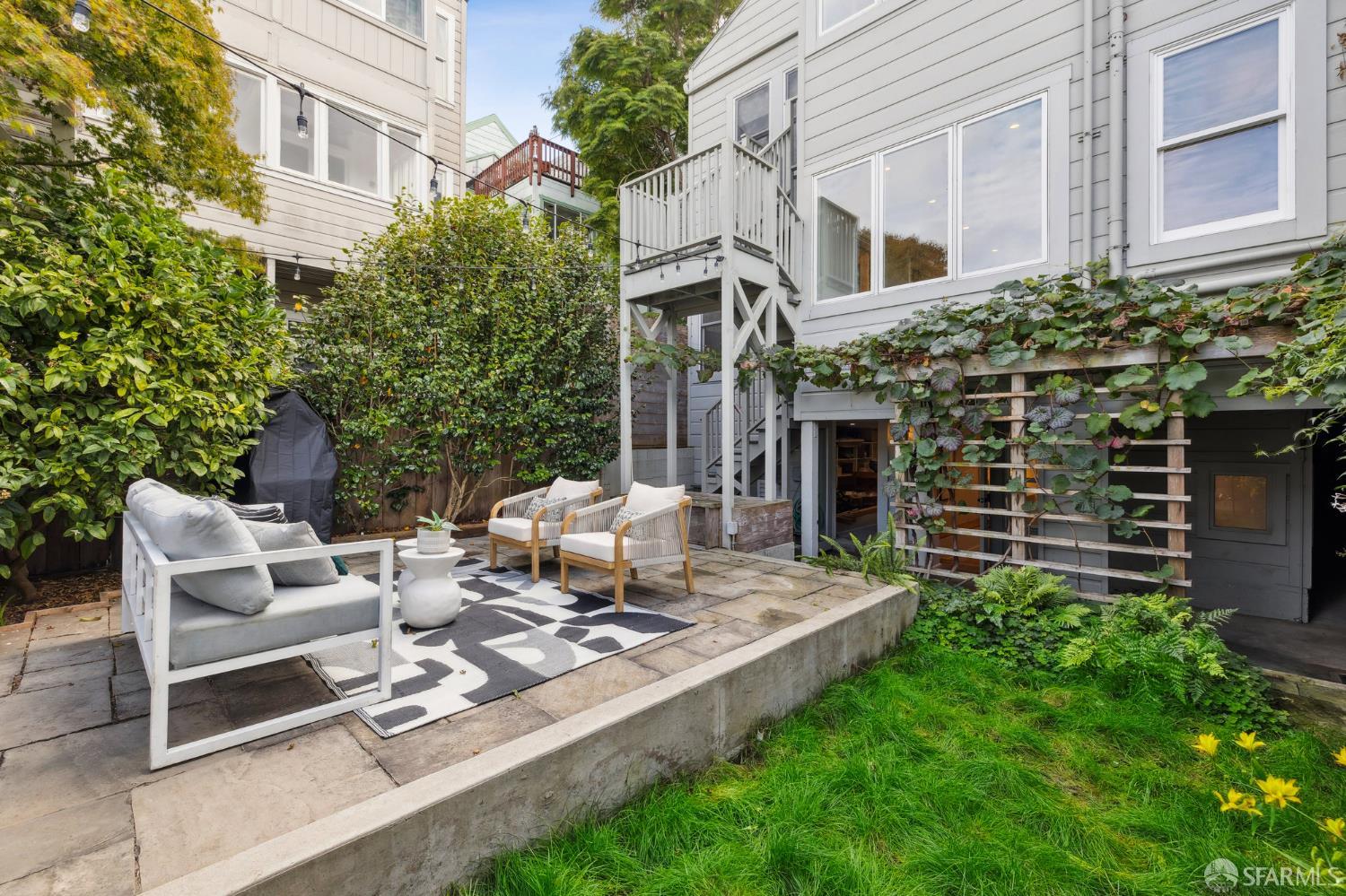 15 Heyman Avenue