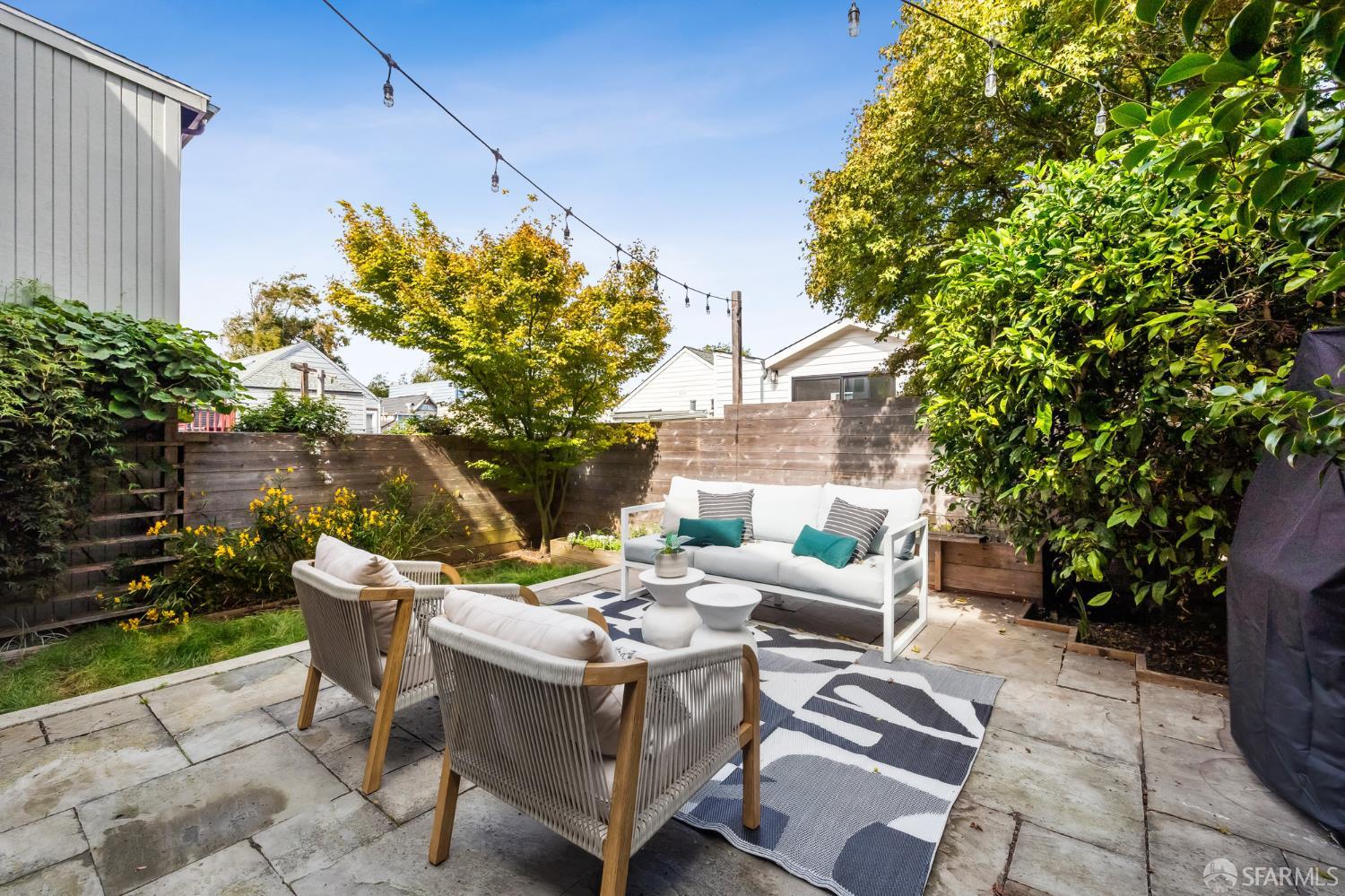15 Heyman Avenue
