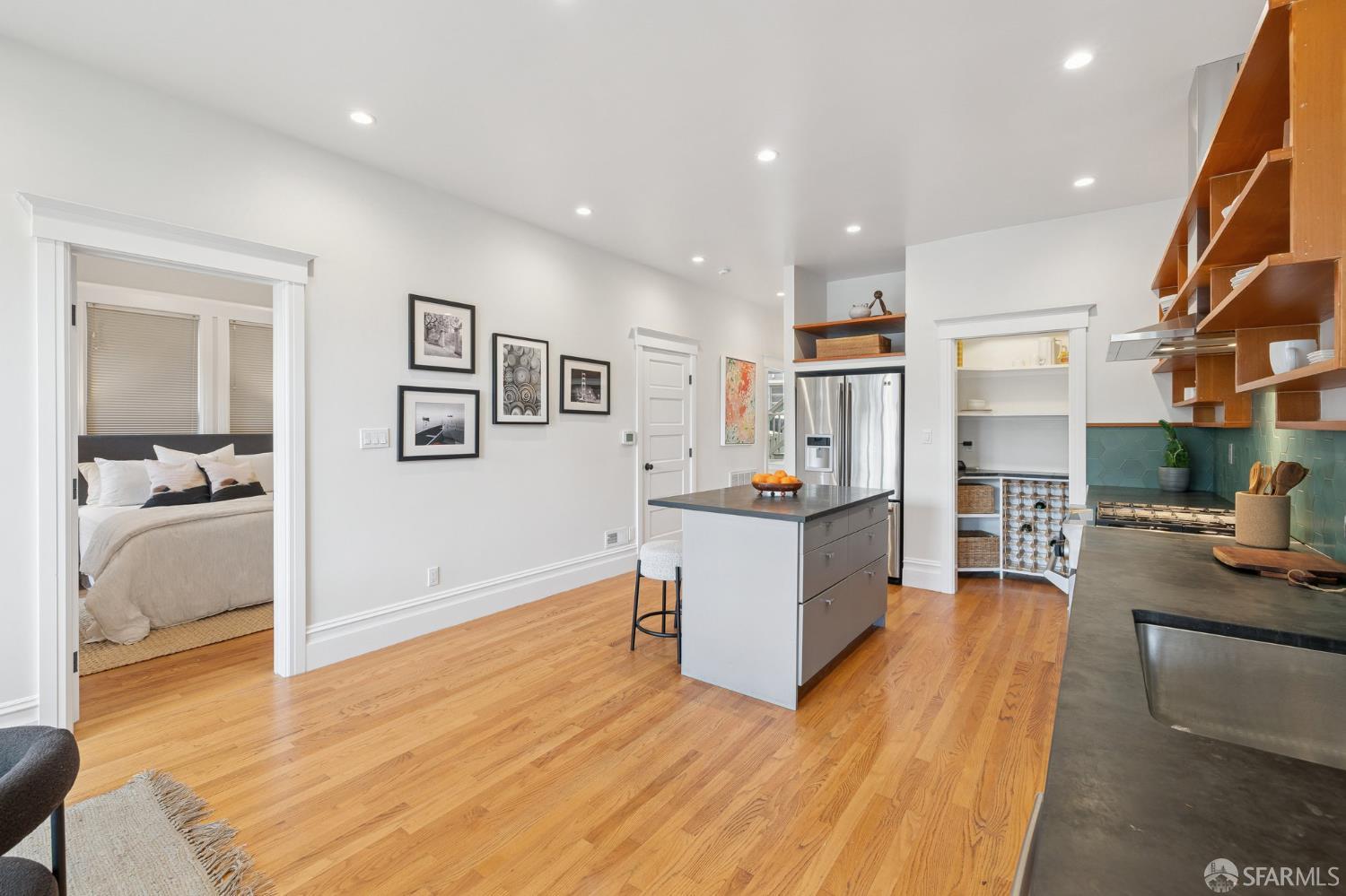 15 Heyman Avenue