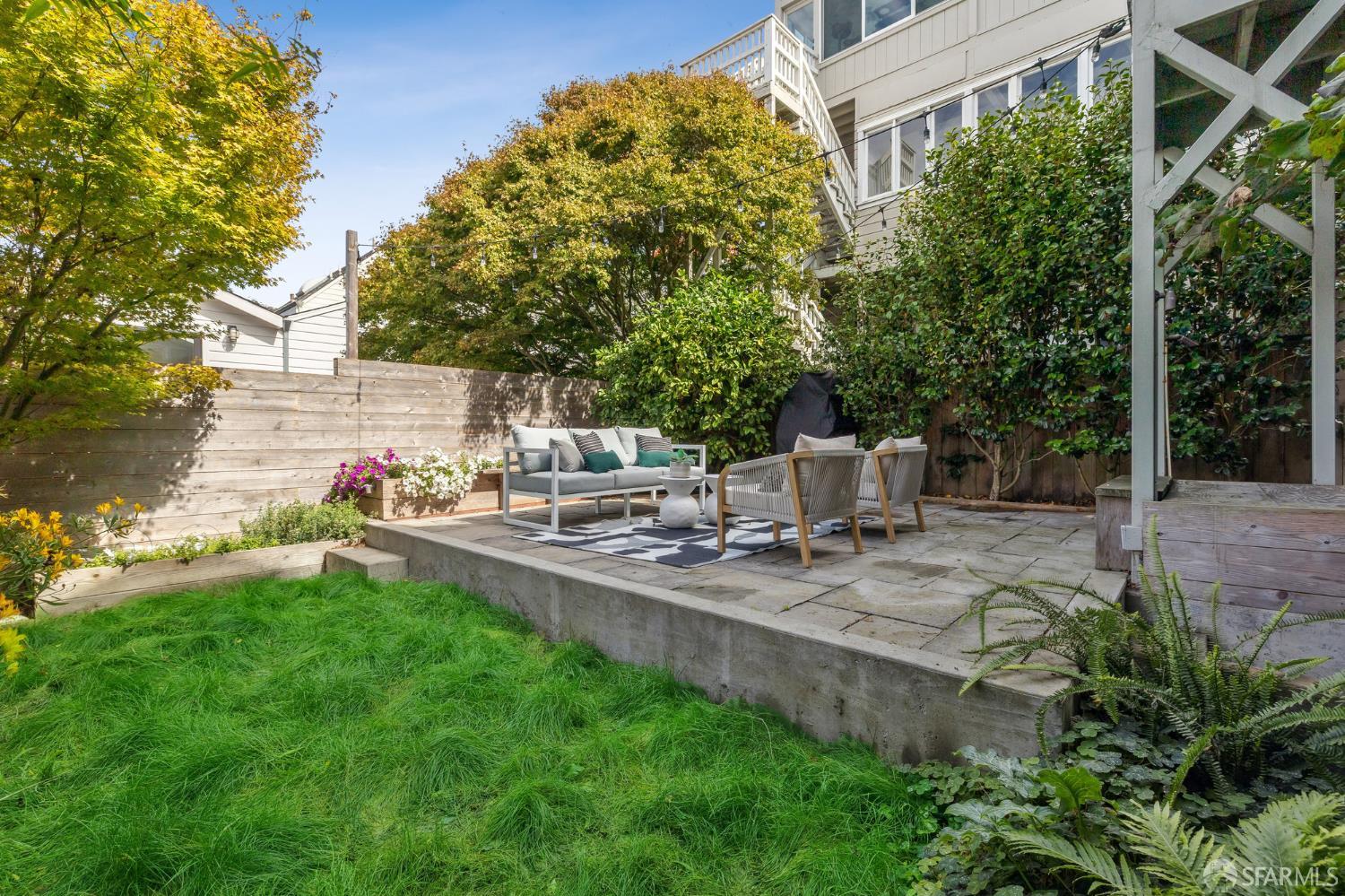 15 Heyman Avenue