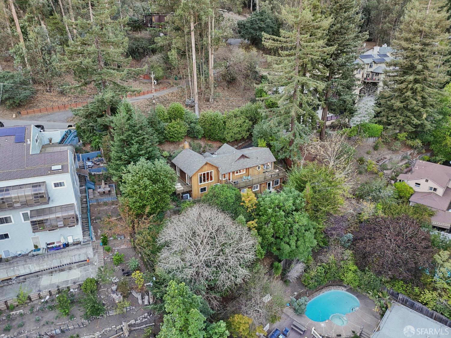 6891 Pinehaven Road