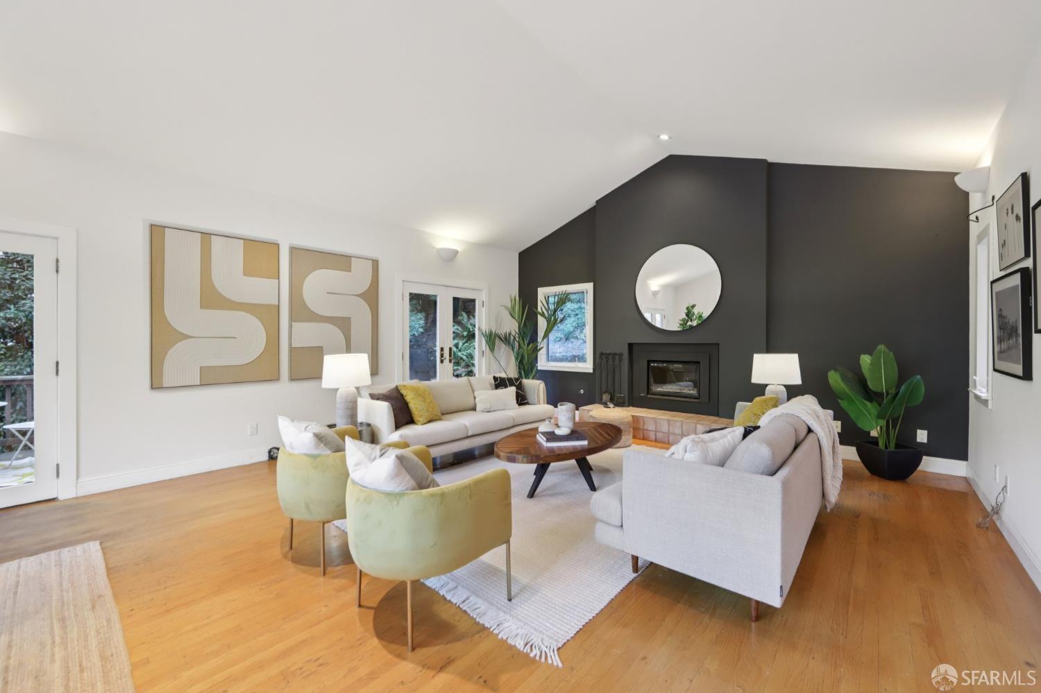 6891 Pinehaven Road