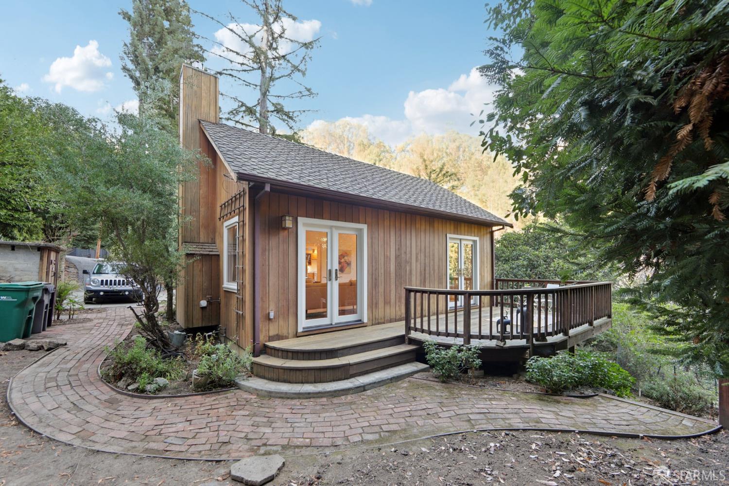 6891 Pinehaven Road