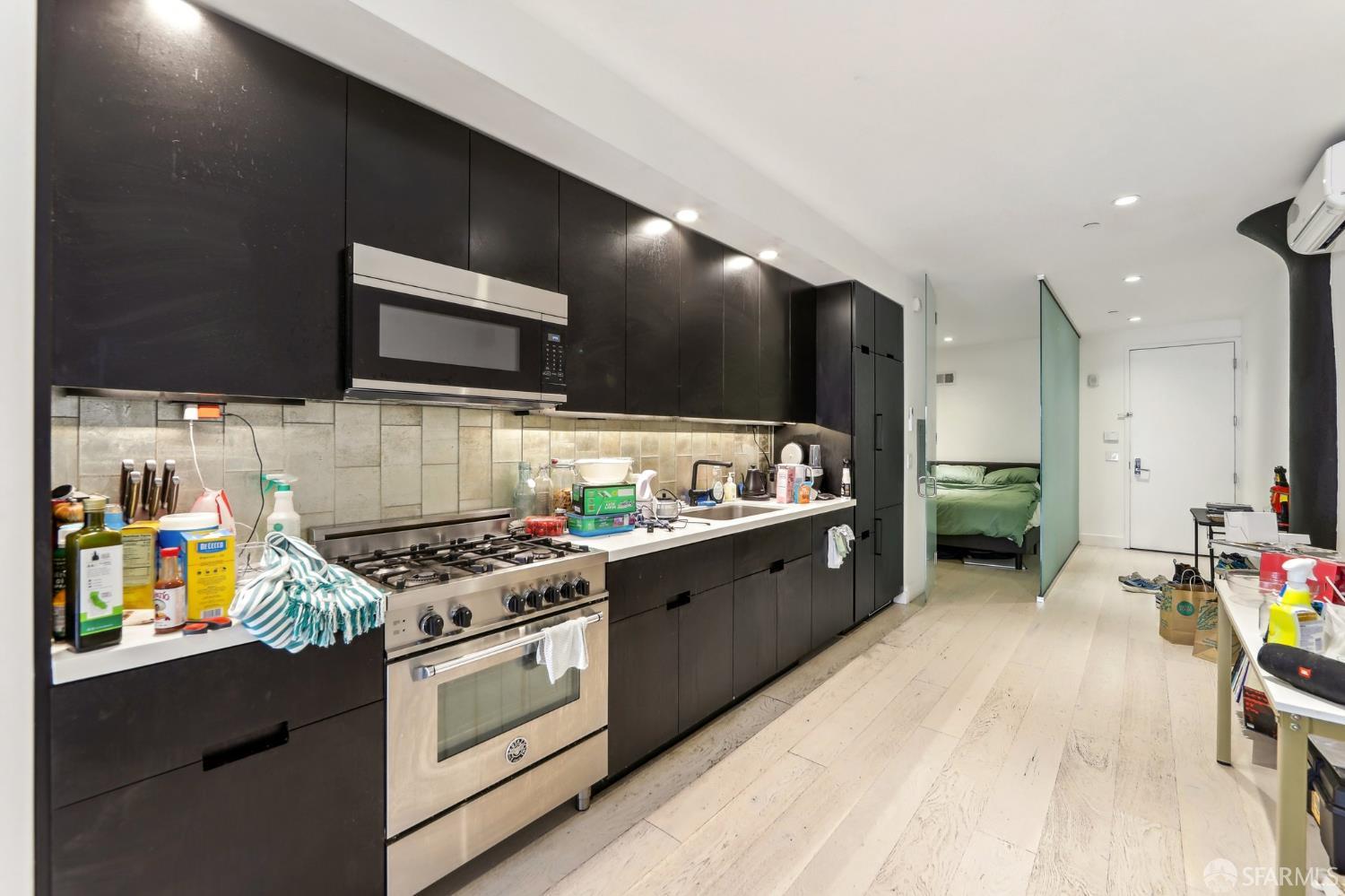 1875 Mission Street # 304