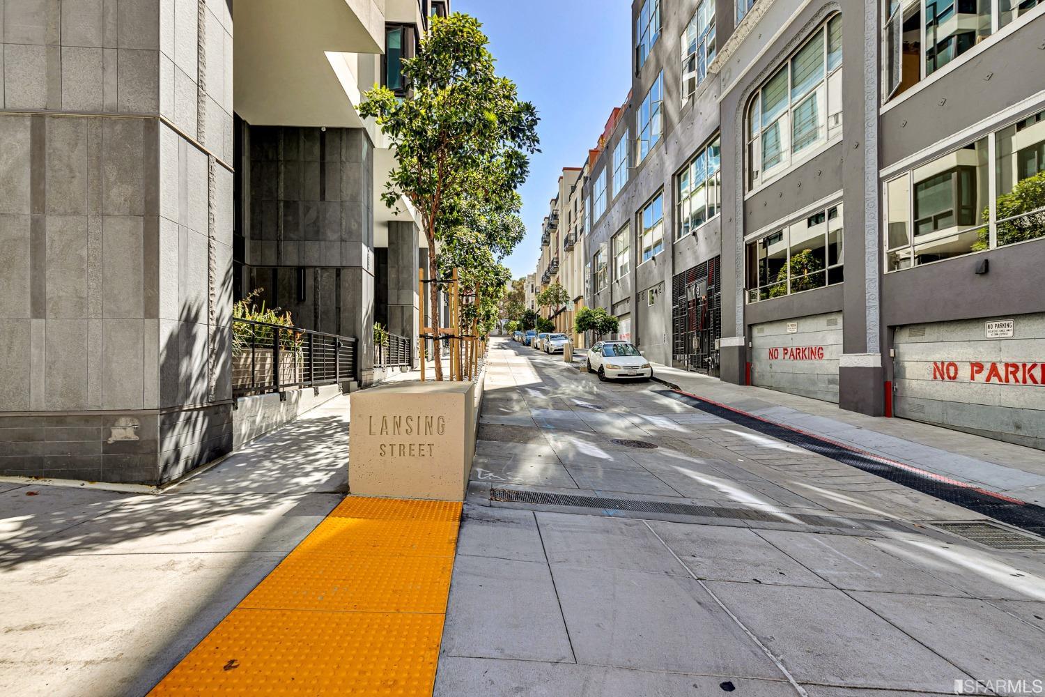 18 Lansing Street # 403