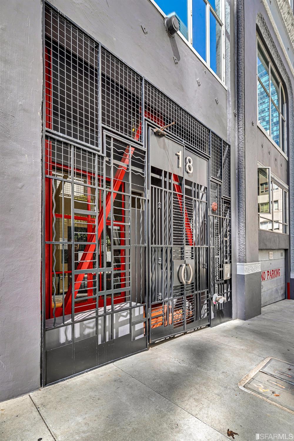 18 Lansing Street # 403