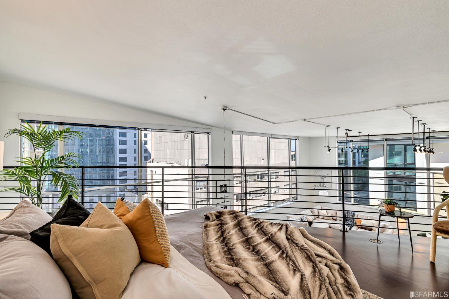 18 Lansing Street # 403