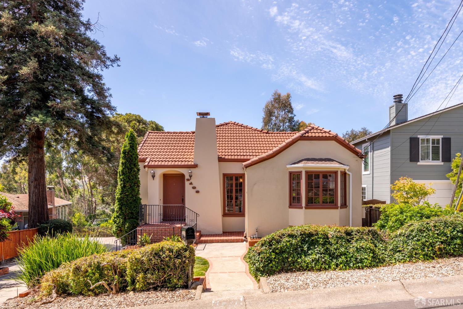 2103 Pullman Avenue