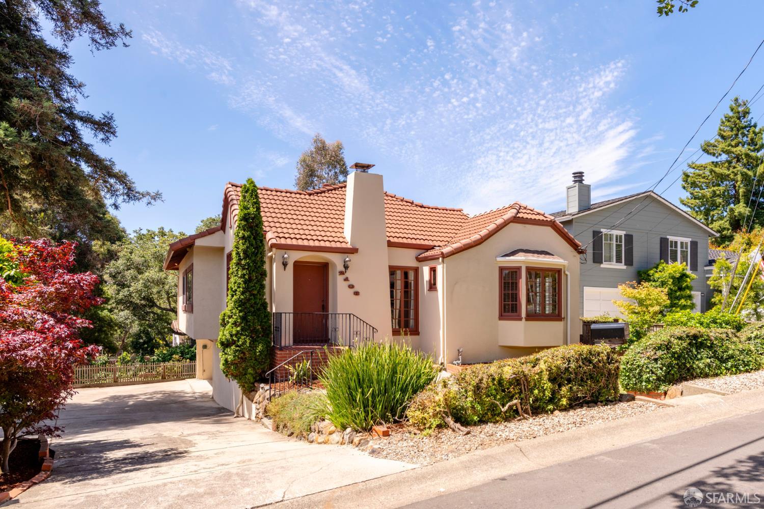 2103 Pullman Avenue