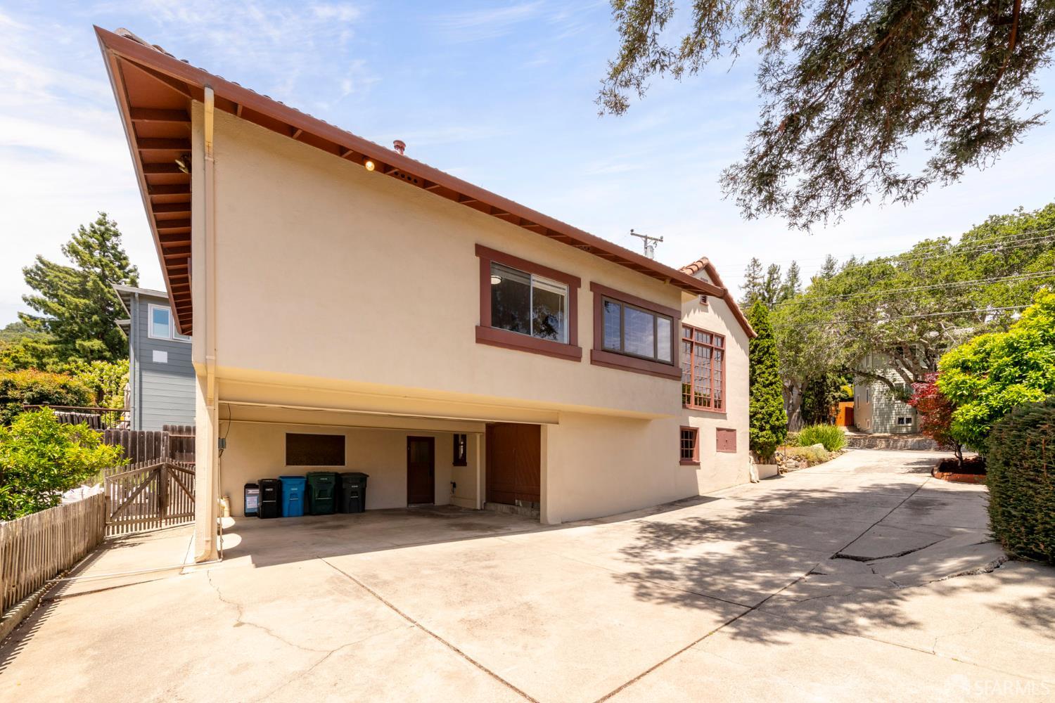 2103 Pullman Avenue
