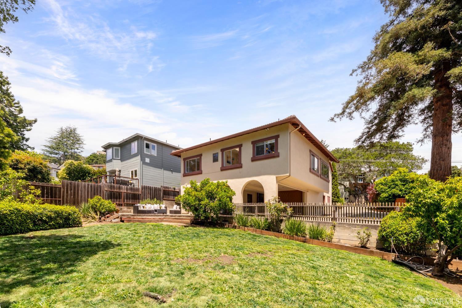 2103 Pullman Avenue