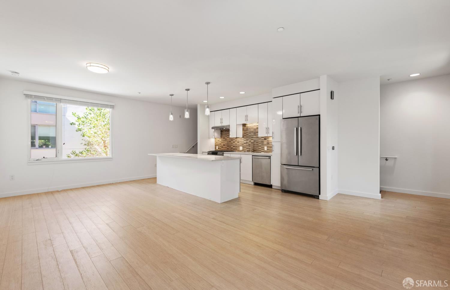 187 Avocet Way