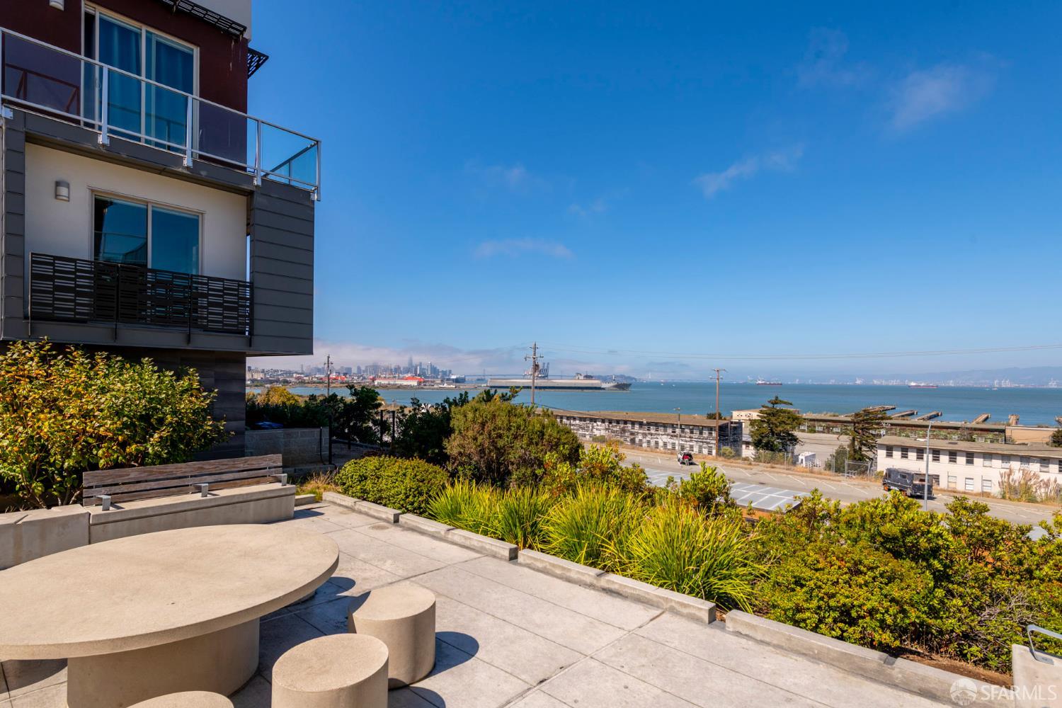 187 Avocet Way