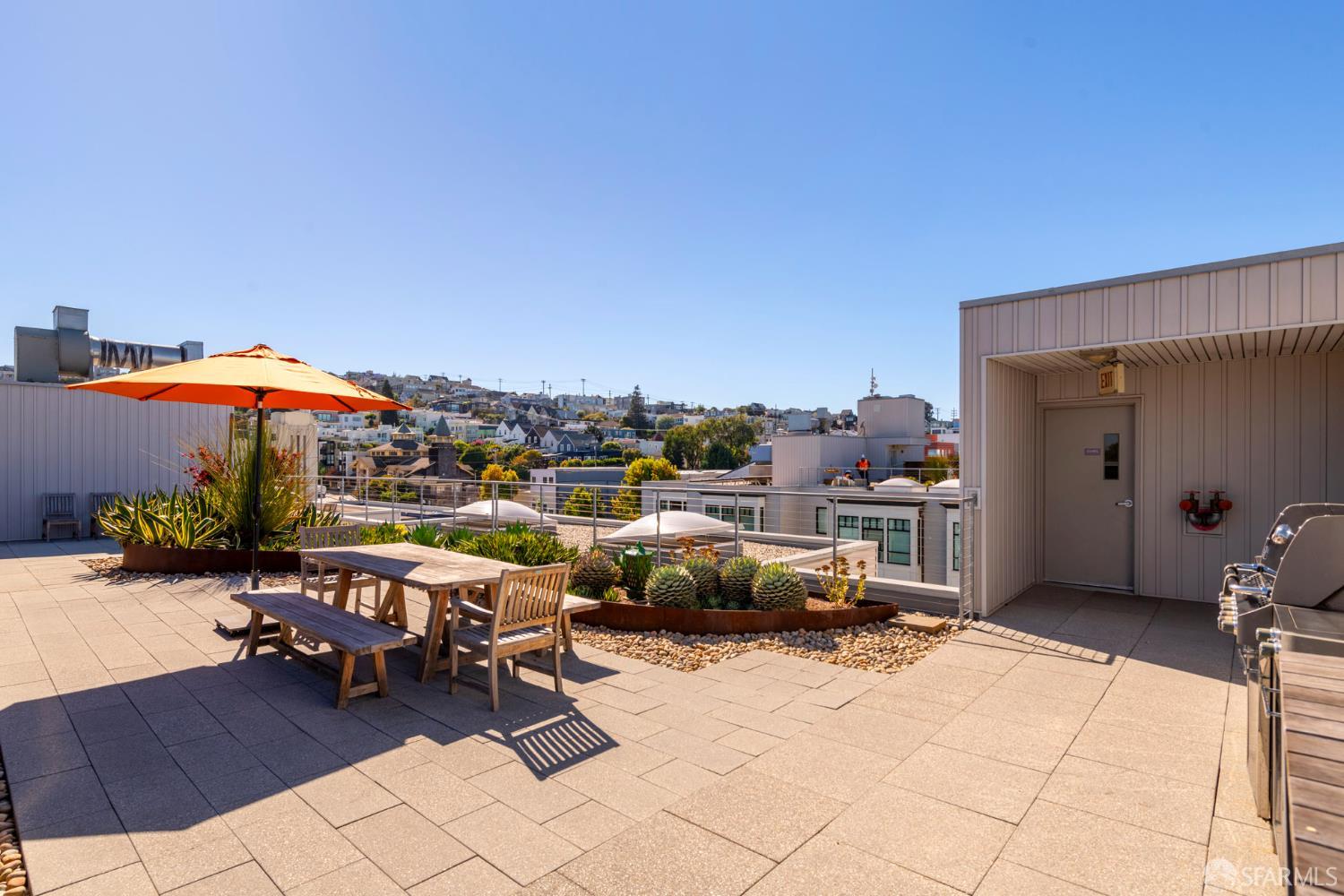 310 Carolina Street # 207